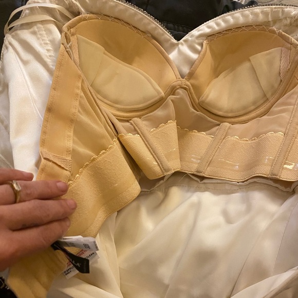 Lazaro wedding dress - Picture 4 of 8